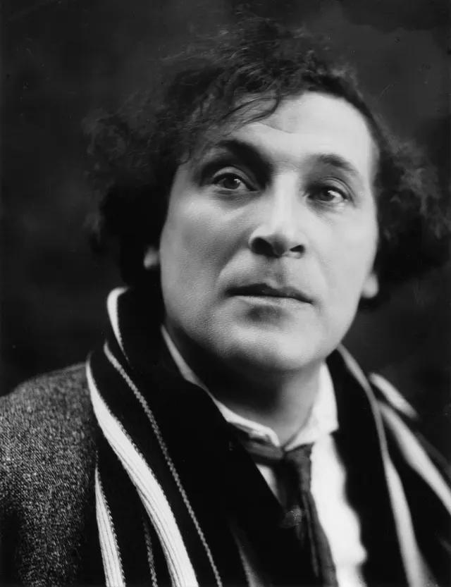 Pierre Choumoff: Shagal Choumoff